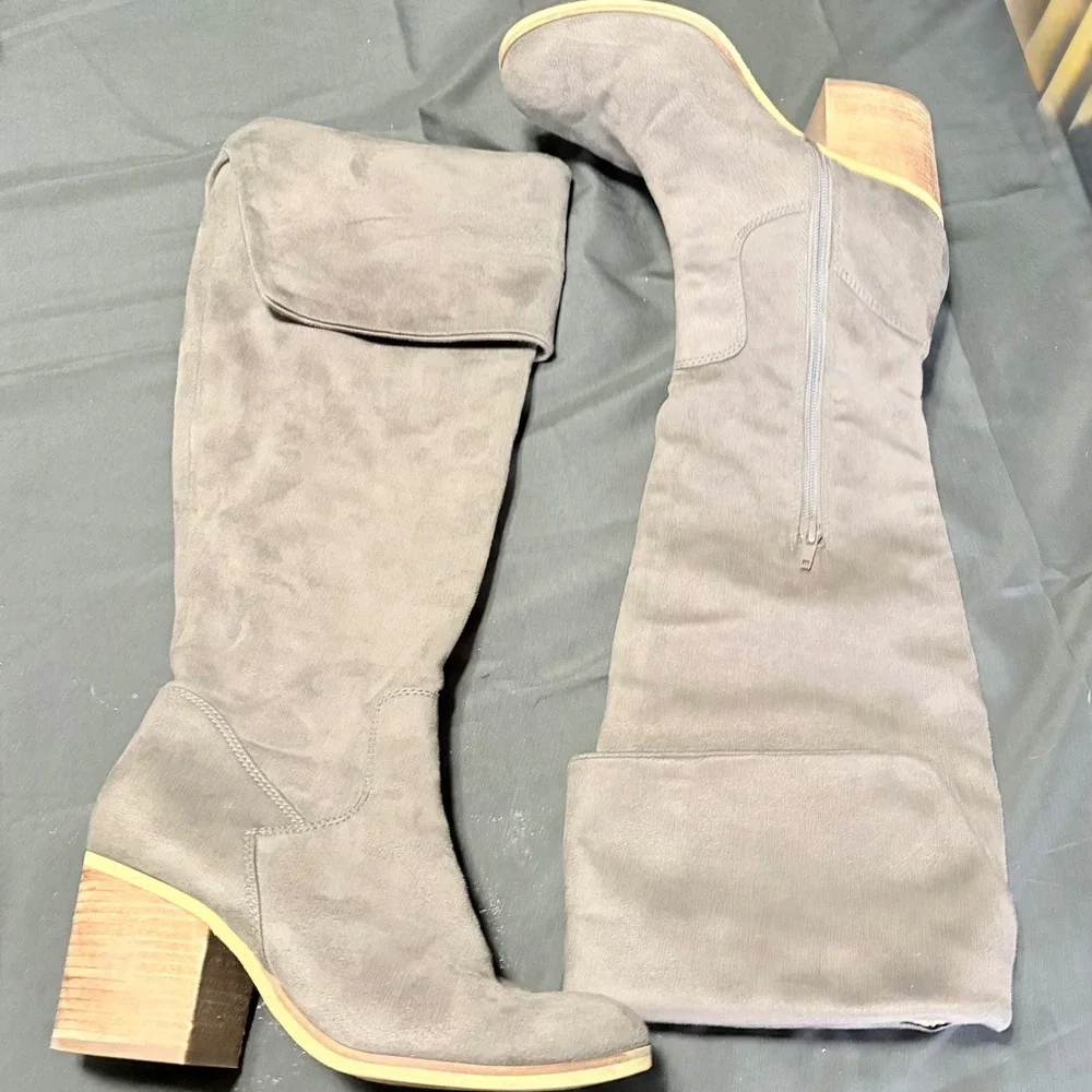 Melrose and Market Grey‎ Faux Suede Over The Knee Block Heel Boots Womens 8M